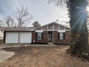 Building Photo - 1311 S Cleveland St