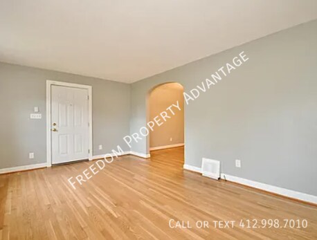 Building Photo - 5714 Crestmont Ave