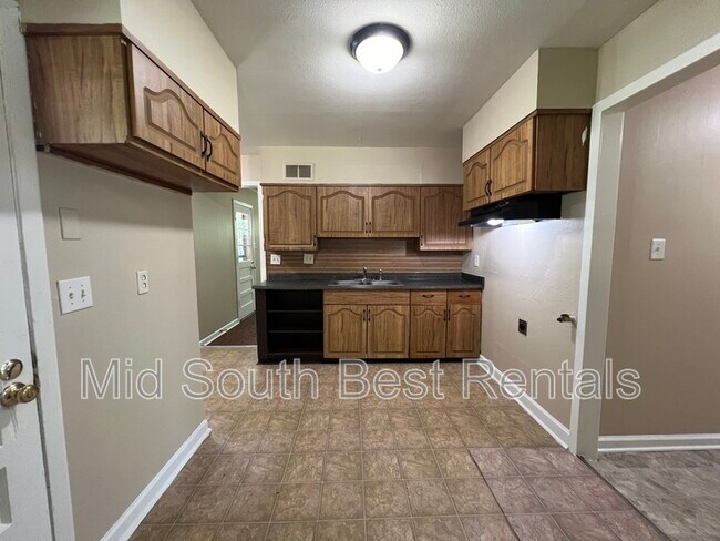 Foto del edificio - 2396 Corning Ave