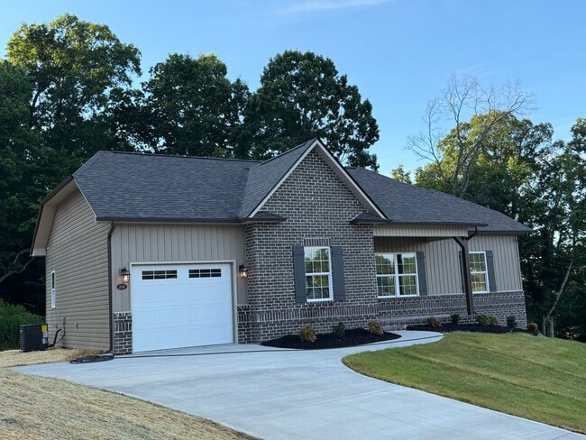Building Photo - 2616 Parkers Mdw Ln
