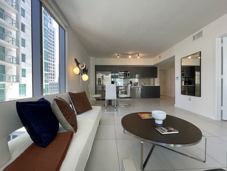 2001 S Biscayne Blvd