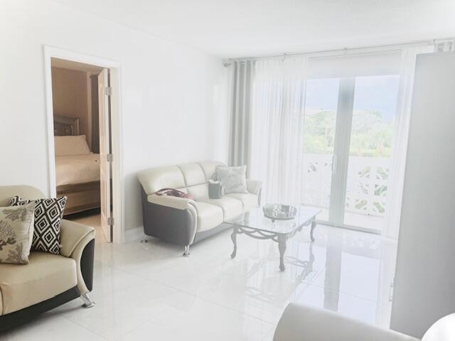 Foto del edificio - 2840 S Ocean Blvd