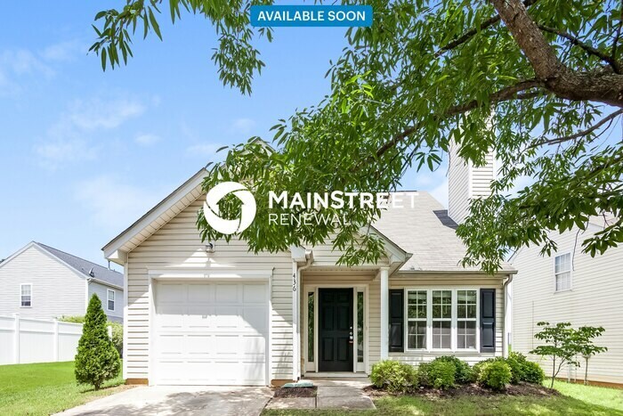Foto principal - 3 Bedroom Pet-Friendly Home in Concord, NC...