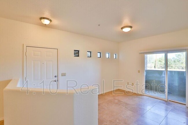 Foto del edificio - 3434 E Baseline Rd