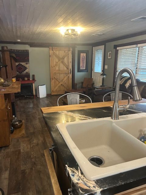 Foto del edificio - 13810 Byars Rd