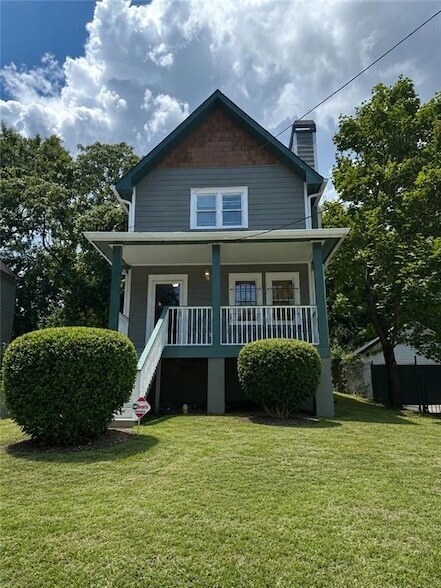 Photo - 685 Garibaldi Street SW Unit