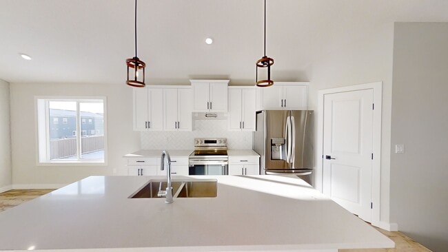 Building Photo - 9513 114 Ave