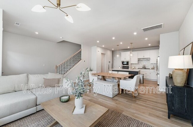 Building Photo - 514 Myrick Aly