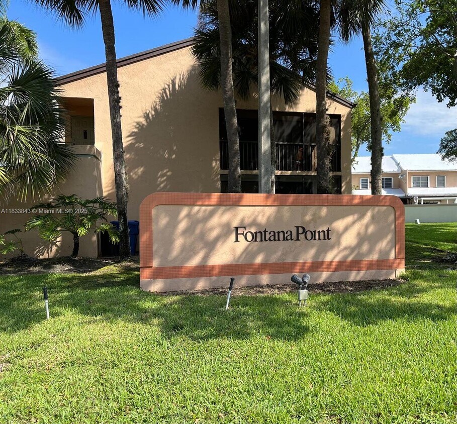 Foto principal - 8211 NW 191st St