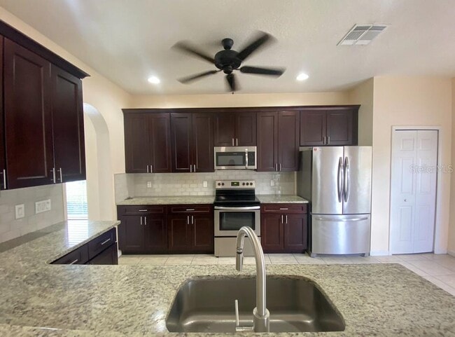 Building Photo - 1314 Honey Blossom Dr