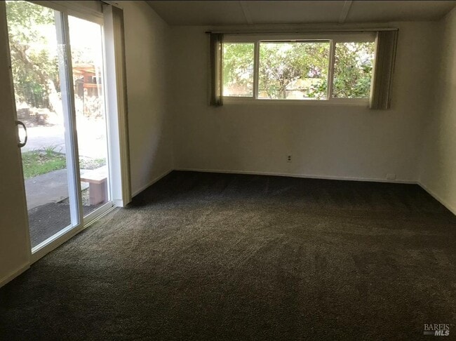 Building Photo - 1173 Hexem Ave