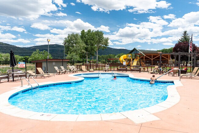 Apartamentos Red Cliff en Durango, Colorado - Red Cliff Apartments