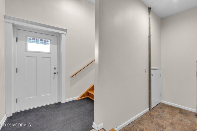 Foto del edificio - 525 Washington Blvd