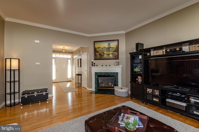 Building Photo - 9265 Lee Masey Dr