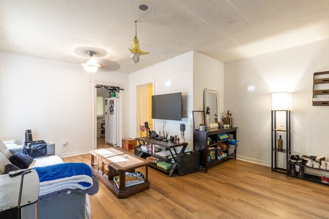 Building Photo - Charming 3 bedroom home in NW Gainesville!