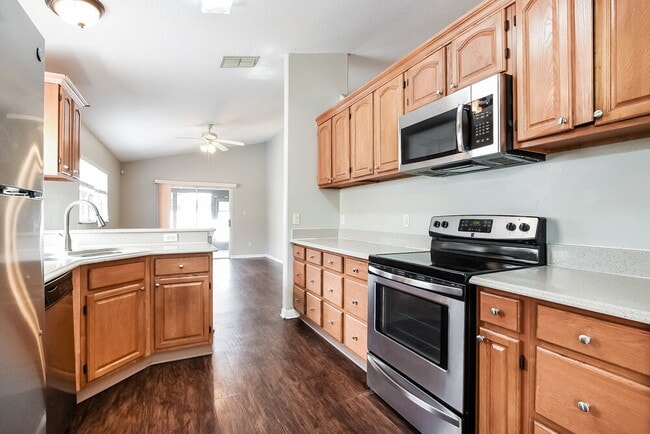 Foto del edificio - 10733 Brown Trout Cir