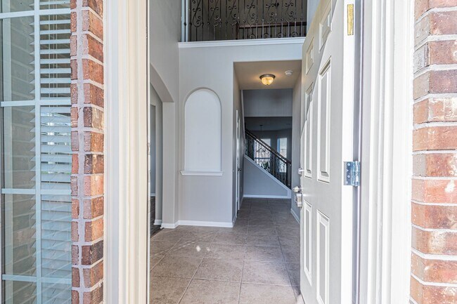 Foto del edificio - 24726 Colonial Elm Dr