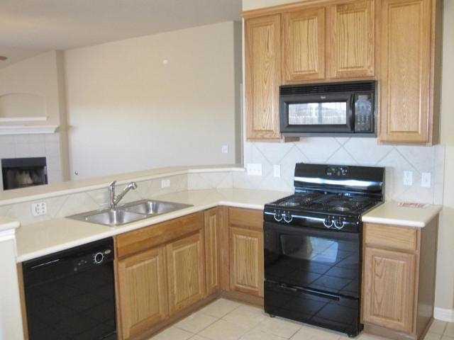 Building Photo - 728 Abbeyglen Castle Dr
