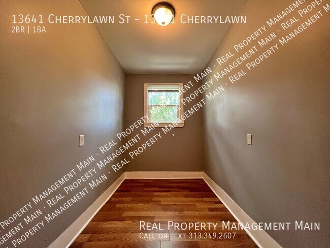 Foto del edificio - Lower Level 2 Bed with Office on Cherrylawn