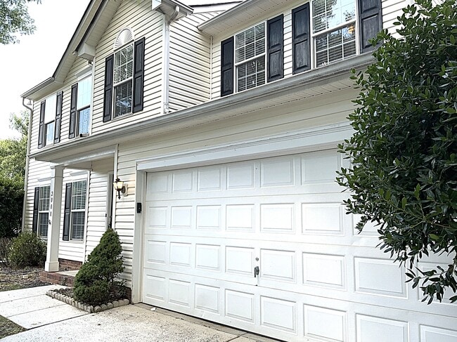 Building Photo - 2008 Secret Garden Ct