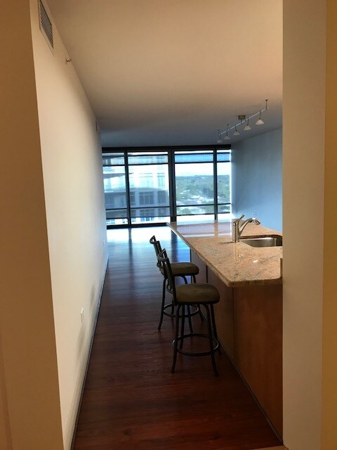 Foto del edificio - 4808 N 24th St