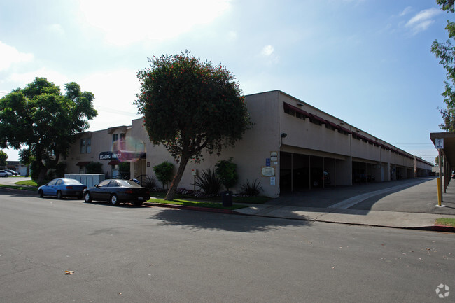 Building Photo - Hermosa Vista Apartments