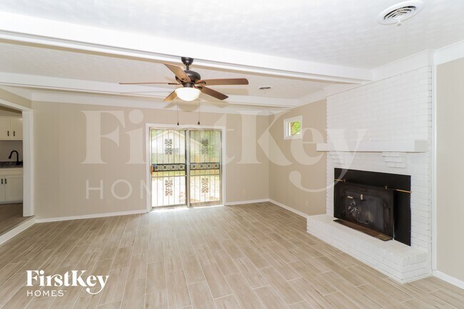 Foto del edificio - 3021 Chaucer Ln