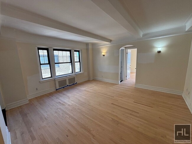 Building Photo - Christopher Street