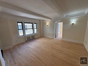 Building Photo - Christopher Street