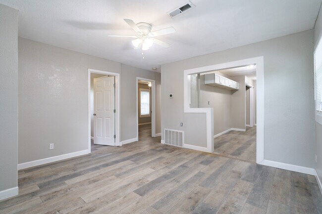 Foto del edificio - 4005 White St