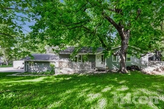 Building Photo - 13101 Thomas Ave