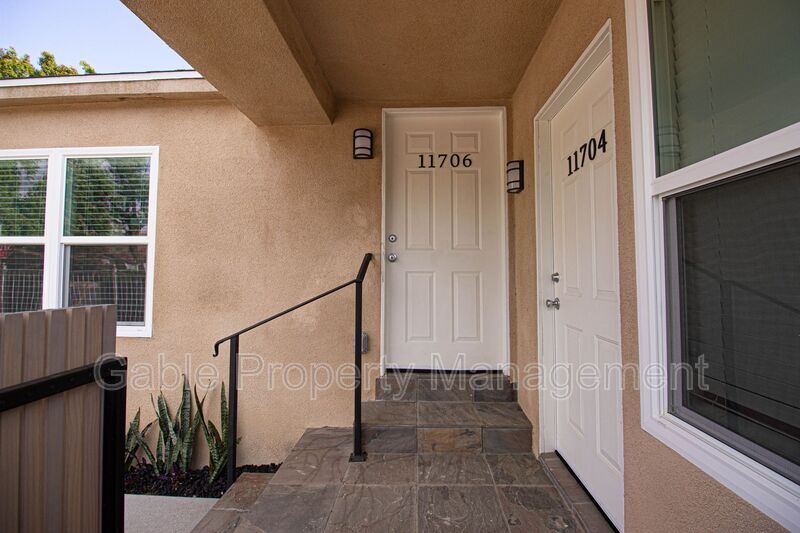11706 Albers St, North Hollywood, CA 91601 Condo for Rent in North