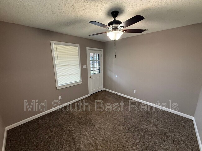 Foto del edificio - 1925 Farrington St