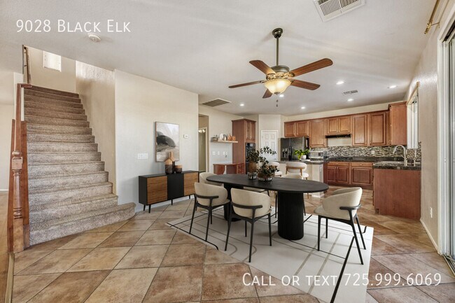 Foto del edificio - 9028 Black Elk Ave