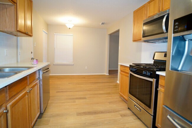 Foto del edificio - 9010 Grackle Run Ln