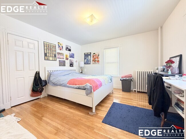 Building Photo - 28 Winship St