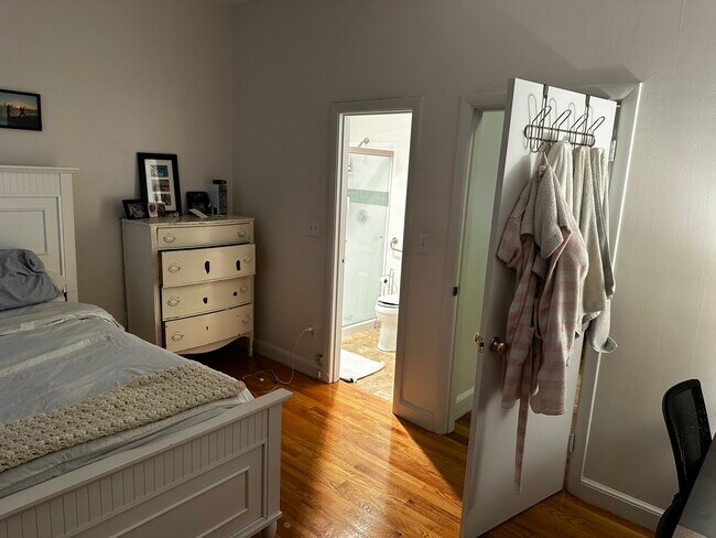 Foto del edificio - 202 St Paul St