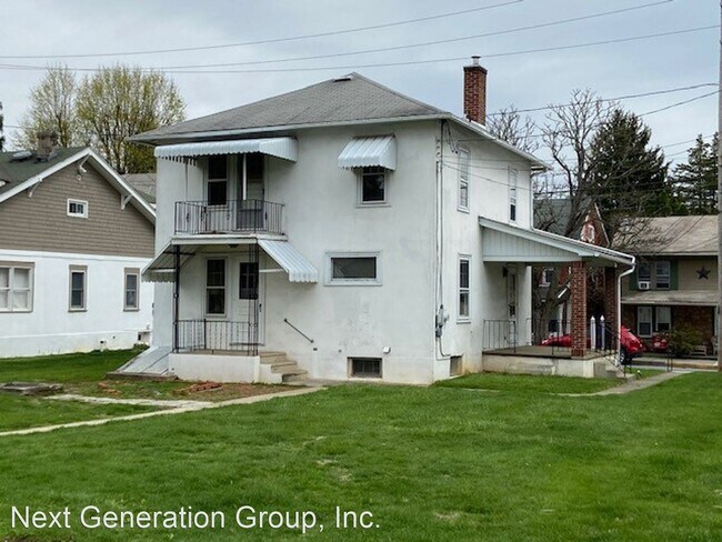 3 Br 1 Bath House 30 North 2nd Street House For Rent In Emmaus Pa Apartments Com