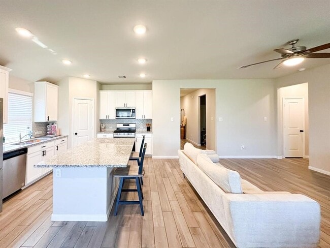 Foto del edificio - 2115 Boreas Ln