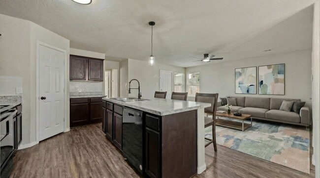 Building Photo - 16649 E Forrestal