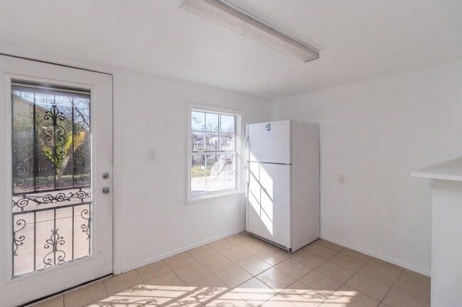 Building Photo - 8004 Mendez St