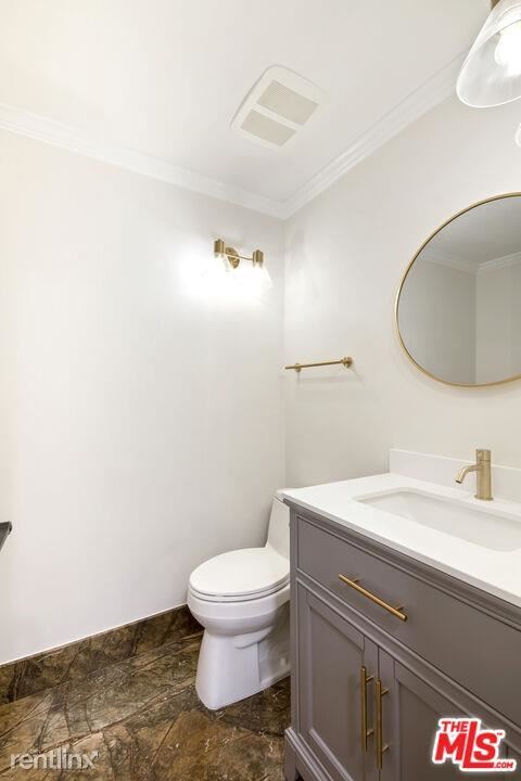 Building Photo - 2 br, 2.5 bath Condo - 325 N Oakhurst Dr A...