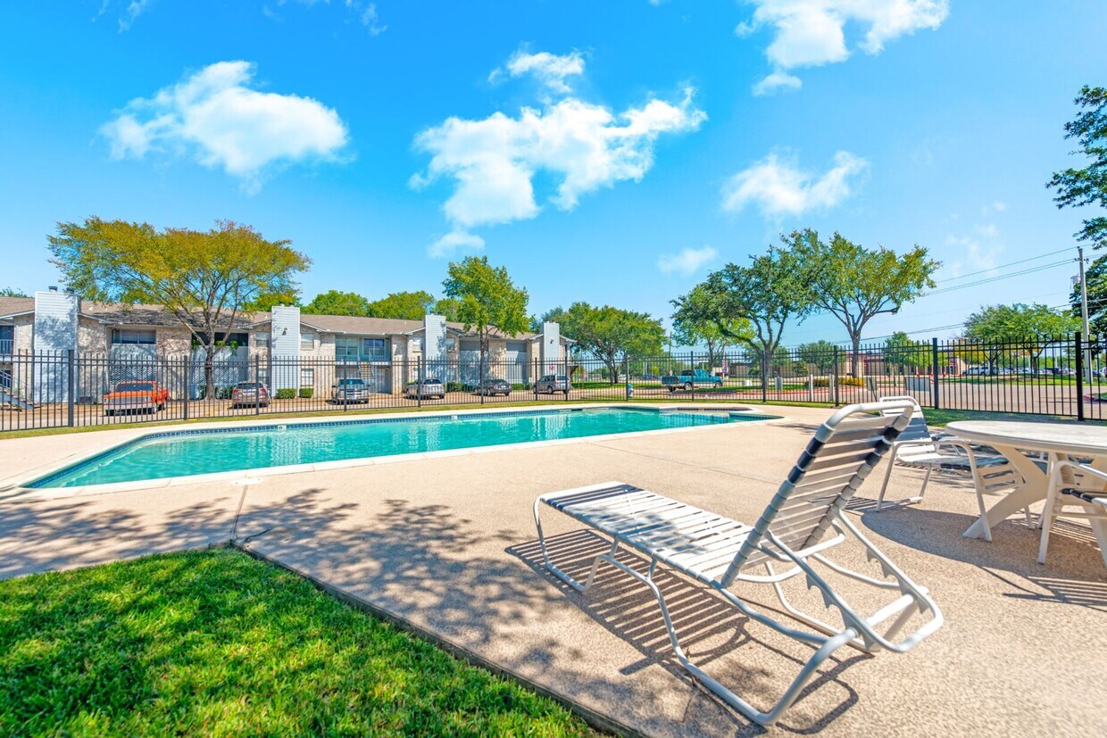 Marshall Apartments in Mesquite, TX