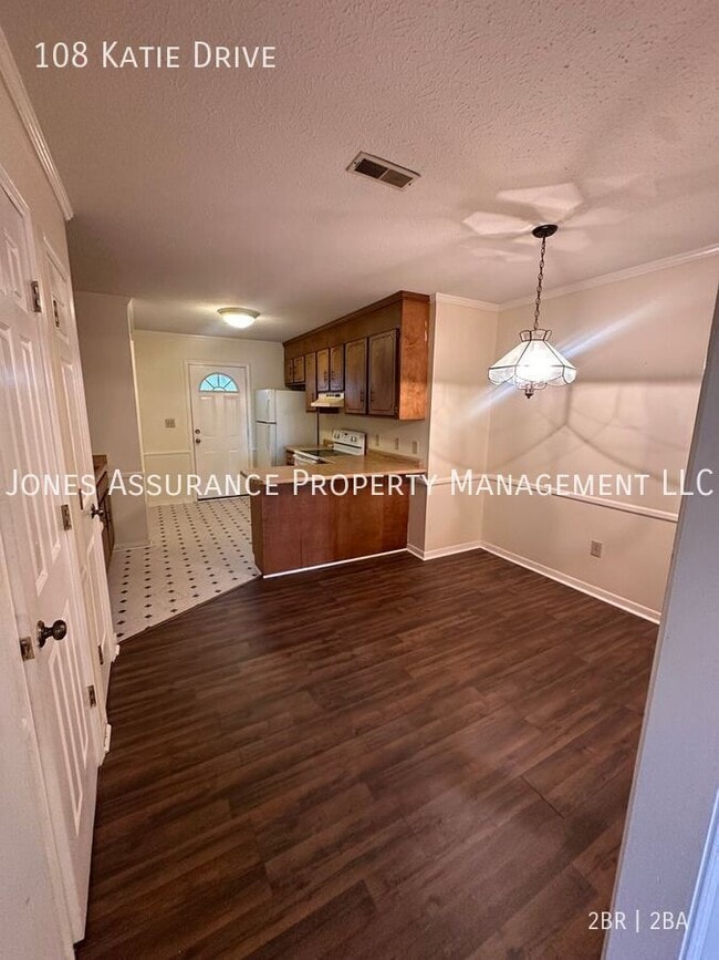 Photo - 108 Katie Dr House