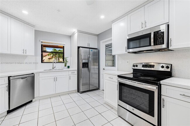 Foto del edificio - 11301 SW 4th St