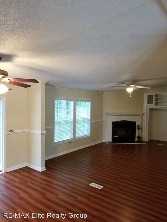 Foto del edificio - 3 br, 2 bath House - 213 Petteway Drive