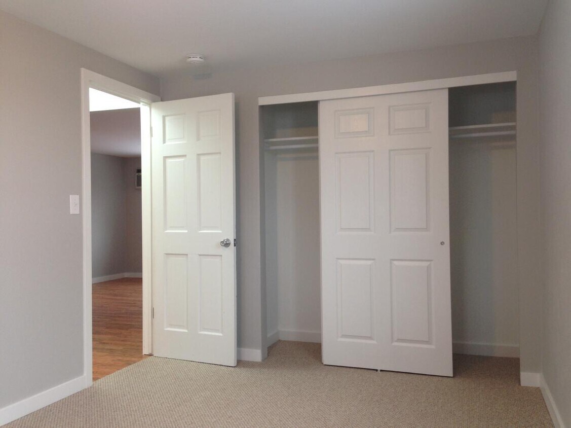 Foto principal - 1302 S Coffman St