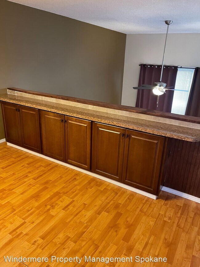 Foto del edificio - 5 br, 2 bath House - 3315 E. Garnet