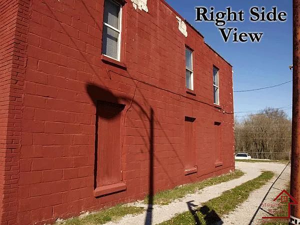 Building Photo - 414 W Bockman Way