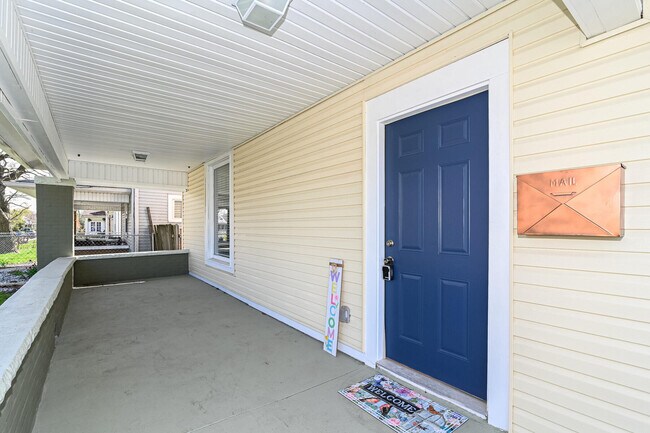 Building Photo - 3254 Graceland Ave